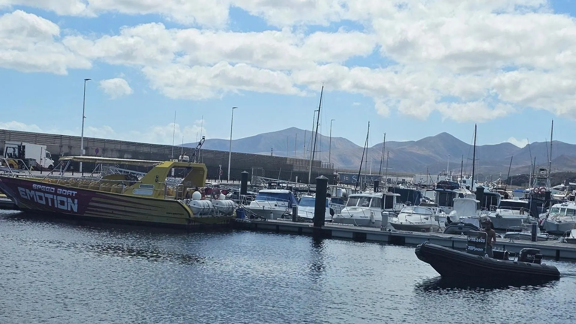 Lanzarote Apartment Rental Harbour View Tias Spain
