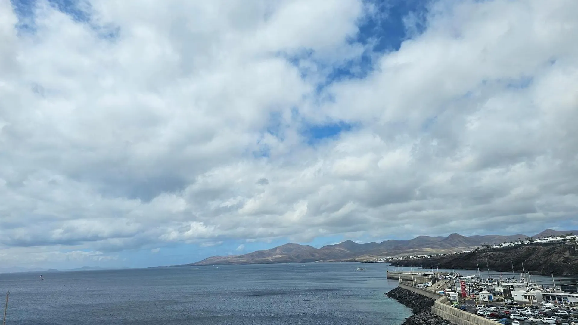 Lanzarote Apartment Rental Harbour View Tias